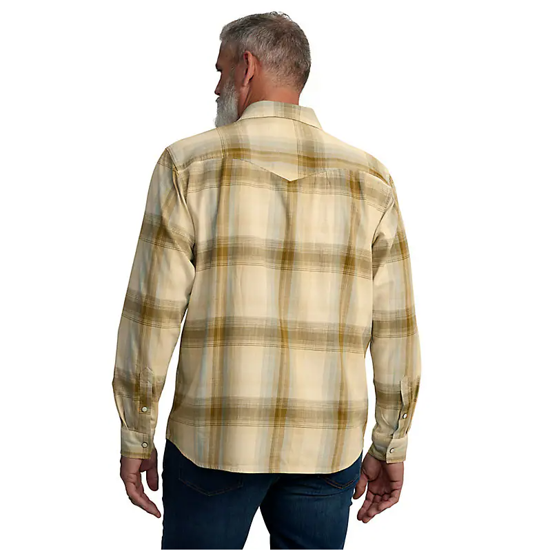 106756-RB3 - Mntna RF RlxdFit LW LS Snp-Frnt Pld Shrt